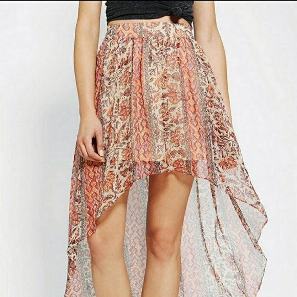 Ecote Dresses & Skirts - Ecote Urban Outfitters Boho Peasant Sheer skirt M